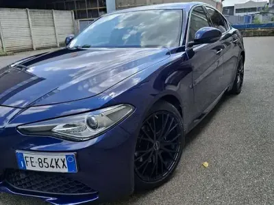 Usata Alfa Romeo Giulia Business 179 CV (131 kW) 2016 Berlina