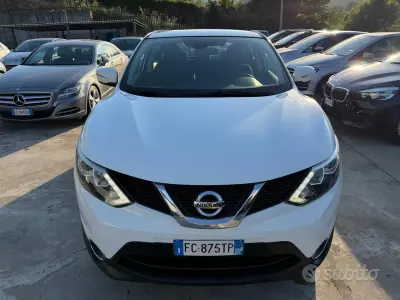 Usata Nissan Qashqai 131 CV (96 kW) 2016 Bianco SUV