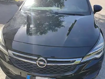 Usata Opel Astra Dynamic 136 CV (100 kW) 2017 Berlina