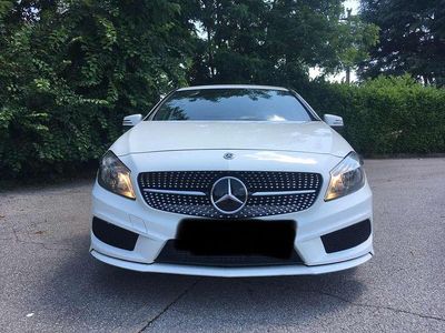 Usata Mercedes A180 Premium 109 CV (80 kW) 2014 Berlina