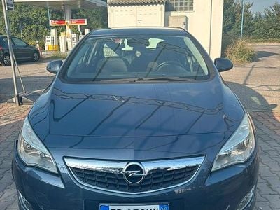 Usata Opel Astra 120 CV (88 kW) 2010 Blu Berlina