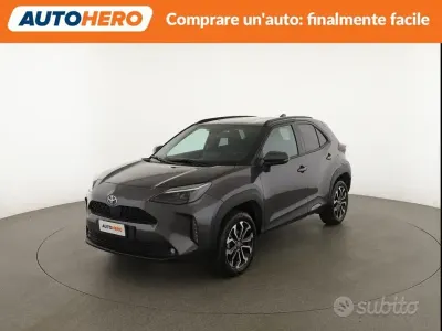 Usata Toyota Yaris Cross 92 CV (67 kW) 2023 Grigio SUV