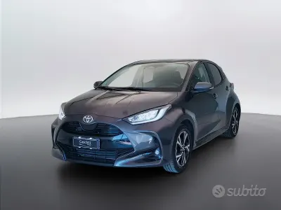 Second-hand Toyota Yaris Hybrid Trend 92 CP (67 kW) 2024 Gri Berlinǎ