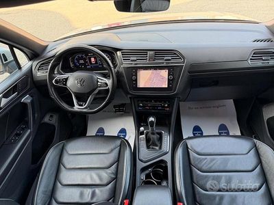Usata VW Tiguan R-line 150 CV (110 kW) 2022 Grigio SUV