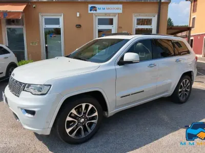 Usata Jeep Grand Cherokee Overland 250 CV (183 kW) 2017 Bianco SUV