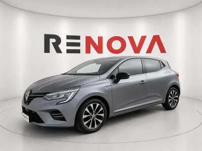 Usata Renault Clio Techno 101 CV (74 kW) 2023 Grigio Utilitaria