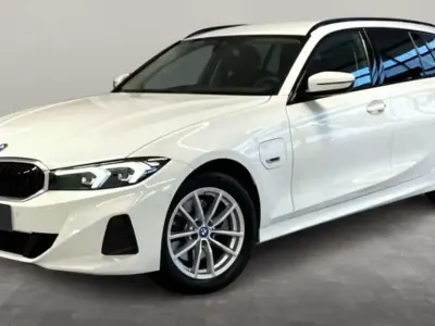 Usata BMW 330 292 CV (214 kW) 2023 Bianco Station wagon