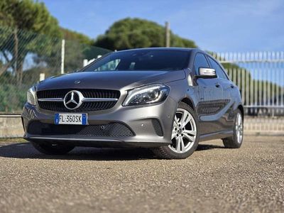 Usata Mercedes A200 136 CV (100 kW) 2017 Grigio Berlina