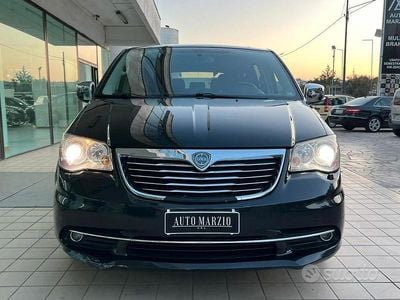 Usata Lancia Voyager Platinum 177 CV (130 kW) 2013 Nero Monovolume