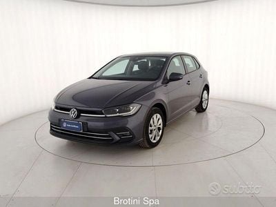 Usata VW Polo Life 95 CV (69 kW) 2025 Grigio metallizzato Utilitaria
