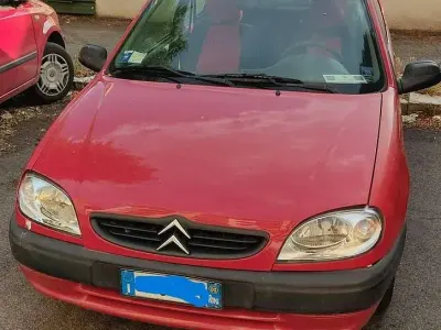 Usata Citroën Saxo Furio 60 CV (44 kW) 2000 Rosso Utilitaria