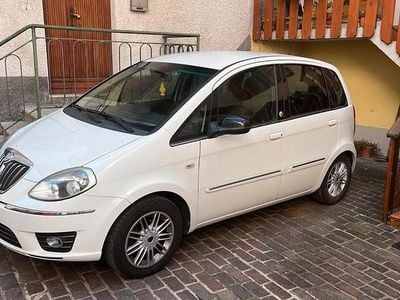 Usata Lancia Ypsilon 77 CV (56 kW) 2011 Bianco Utilitaria