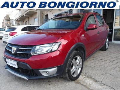 Usata Dacia Sandero Stepway 90 CV (66 kW) 2014 Nero Berlina