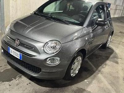 Begagnad Fiat 500 Club 69 HK (50 kW) 2023 Grå Sedan