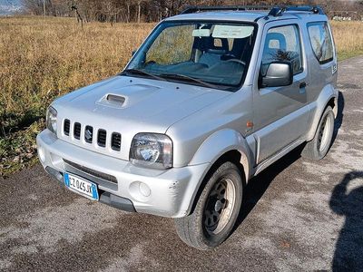Usata Suzuki Jimny 86 CV (63 kW) 2006 Grigio SUV