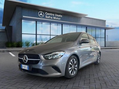 Usata Mercedes B180 Advanced 116 CV (85 kW) 2023 Grigio montagna ; Monovolume