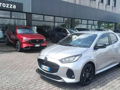 Nuova Mazda 2 Homura-Line 116 CV (85 kW) 2026 Sonic silver Utilitaria