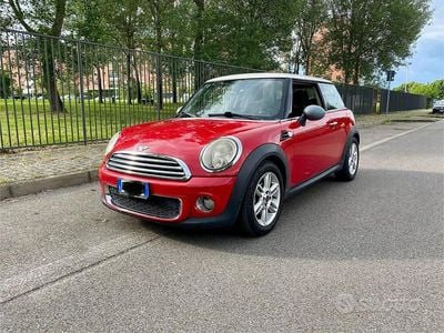 Begagnad Mini Cooper D 112 HK (82 kW) 2010 Halvkombi