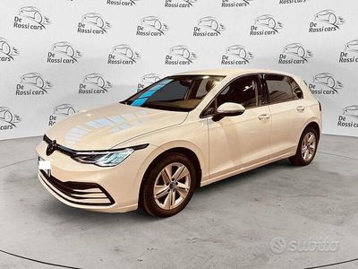 Usata VW Golf VIII Life 116 CV (85 kW) 2022 Bianco Berlina