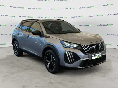 Usata Peugeot 2008 Allure 101 CV (74 kW) 2025 Grigio SUV