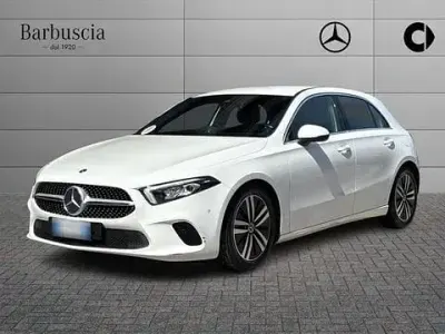 Usata Mercedes A180 Business 116 CV (85 kW) 2020 Bianco Utilitaria