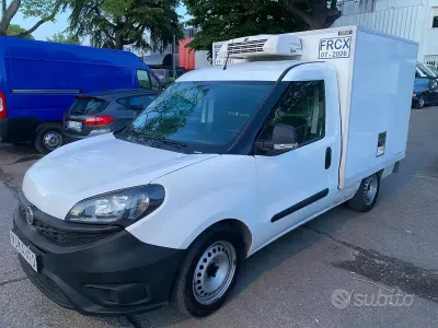 Usata Fiat Doblò 105 CV (77 kW) 2020 Bianco Monovolume