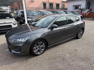Usata Ford Focus ST-Line 115 CV (84 kW) 2025 Grigio Berlina