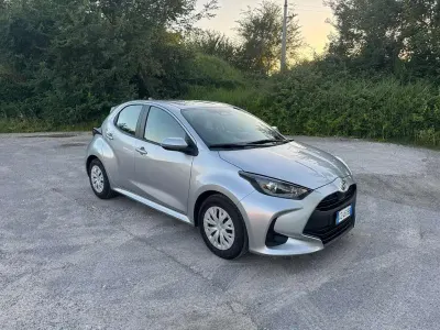 Usata Toyota Yaris Hybrid
