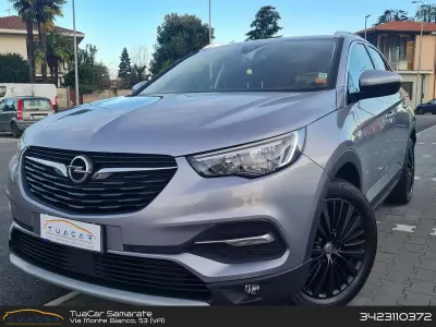 Usata Opel Grandland X Innovation 120 CV (88 kW) 2018 Grigio SUV