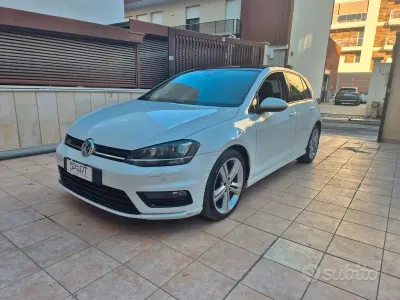 Usata VW Golf VII R-line 105 CV (77 kW) 2013 Bianco Berlina