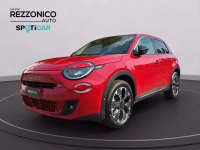 Usata Fiat 600 La Prima 110 CV (80 kW) 2025 Rosso pastello SUV