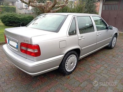 usata Volvo S70 2.4i 20V BENZINA 5 CILINDRI 140 CV