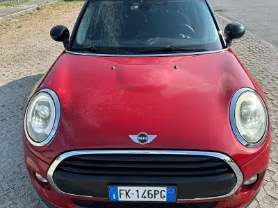 Usata Mini Cooper 95 CV (69 kW) 2017 Rosso Utilitaria