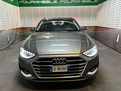 Begagnad Audi A4 Advanced Plus 163 HK (119 kW) 2022 Brun Kombi