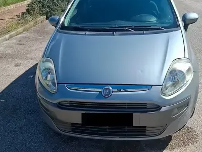 Usata Fiat Punto Evo 75 CV (55 kW) 2012 Grigio Utilitaria