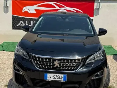Usata Peugeot 3008 Active 131 CV (96 kW) 2018 Nero SUV