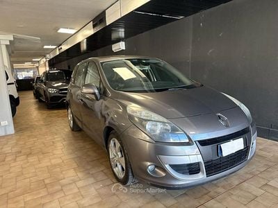Usata Renault Scénic III Luxe 110 CV (80 kW) 2011 Grigio Monovolume