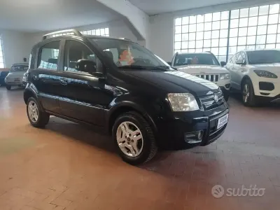Begagnad Fiat Panda Climbing 60 HK (44 kW) 2010 Blå Halvkombi