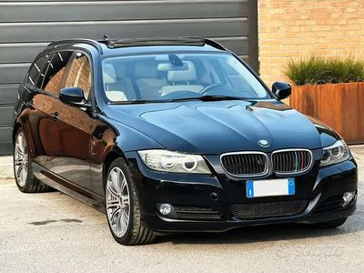 Usata BMW 318 163 CV (119 kW) 2011 Nero Station wagon