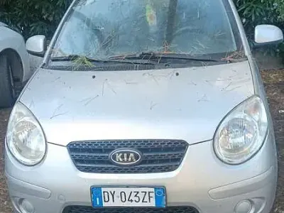 Usata Kia Picanto 60 CV (44 kW) 2009 Argento Utilitaria