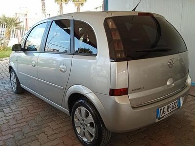 Usata Opel Meriva Cosmo 75 CV (55 kW) 2007 Grigio Monovolume