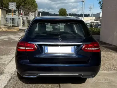 Begagnad Mercedes C220