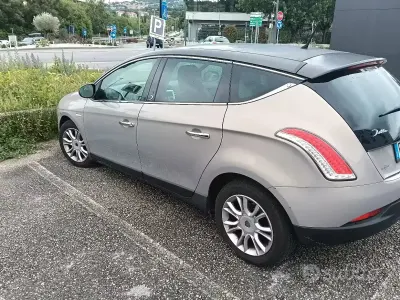 Usata Lancia Delta 140 CV (102 kW) 2011 Utilitaria