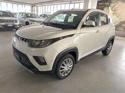Usata Mahindra KUV100 86 CV (63 kW) 2023 Bianco SUV