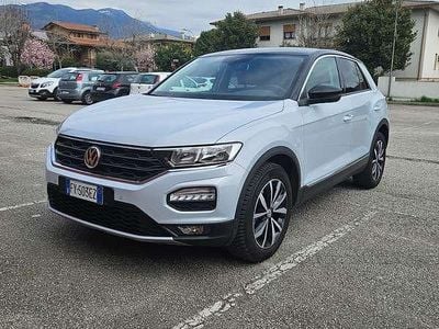 Usata VW T-Roc Style 150 CV (110 kW) 2019 Argento SUV