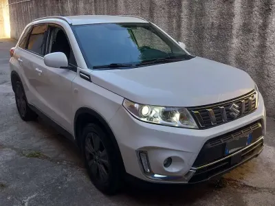 Usata Suzuki Vitara 111 CV (81 kW) 2019 Bianco SUV