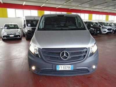 Occasion Mercedes Vito 136 PK (100 kW) 2019 Zilver Van