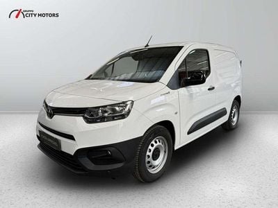 Begagnad Toyota Proace City City 56 kW (77 HK) 2023 Vit Minibuss