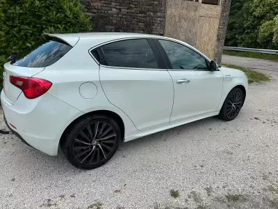 Usata Alfa Romeo Giulietta 105 CV (77 kW) 2014 Utilitaria