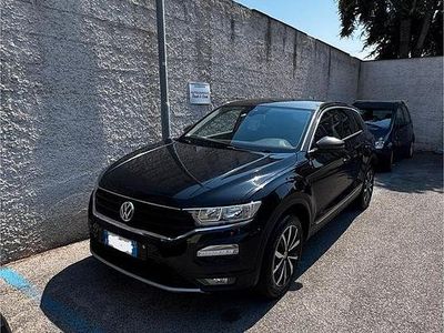 Usata VW T-Roc 115 CV (84 kW) 2019 Nero SUV